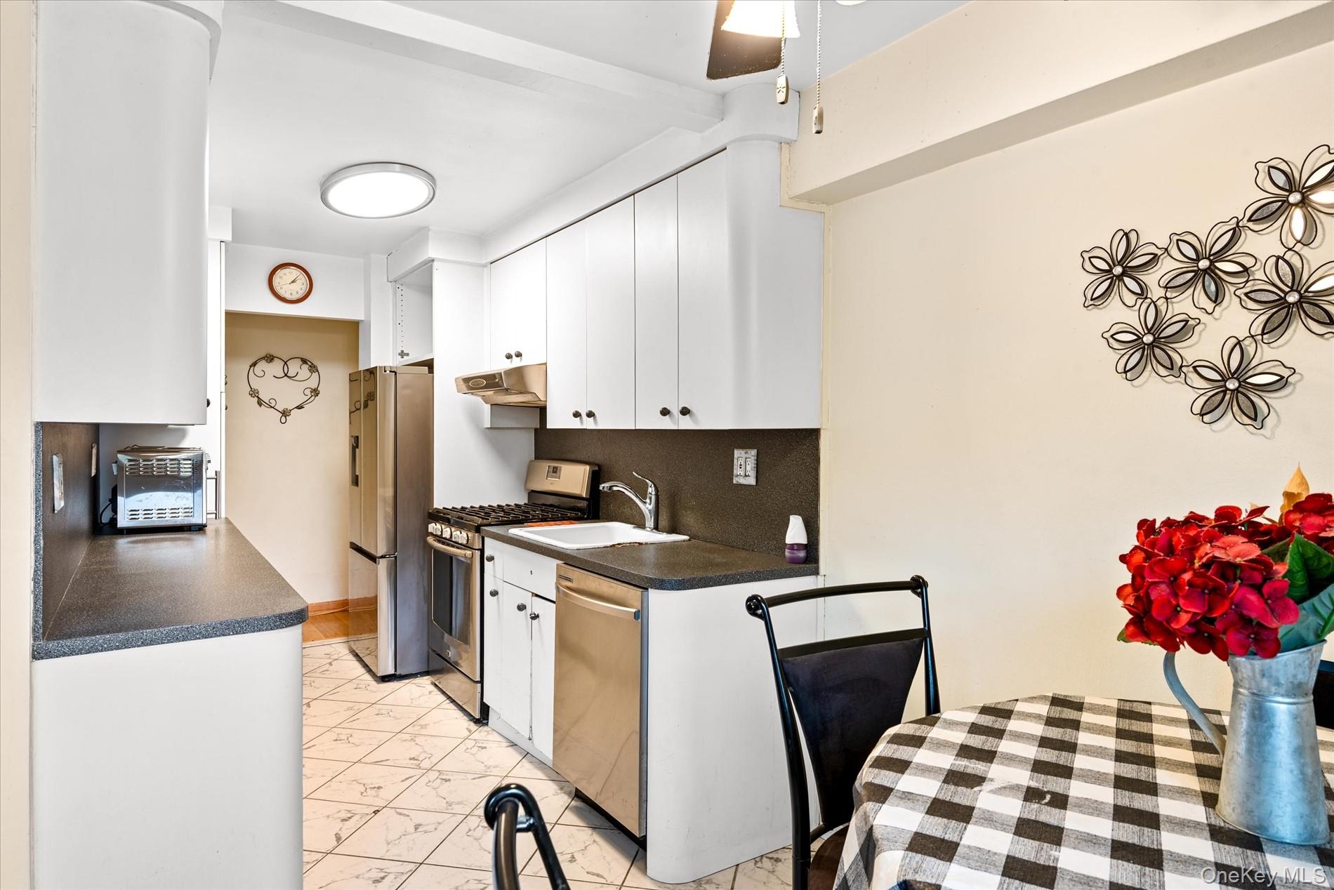 151-25 88th Street # 1D, Howard Beach, NY 11414