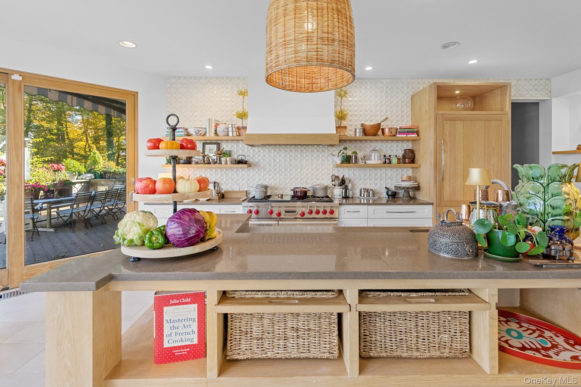 8 Mill Pond Lane, Lattingtown, NY 11560