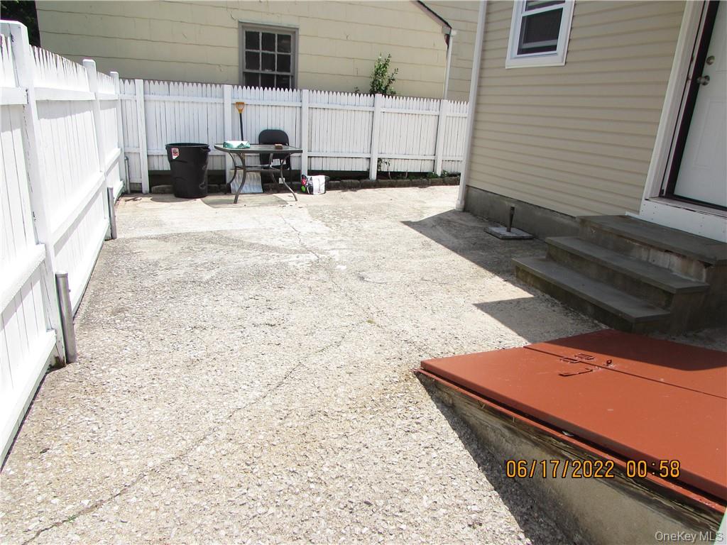 2 Leffingwell Place, New Rochelle, NY 10801