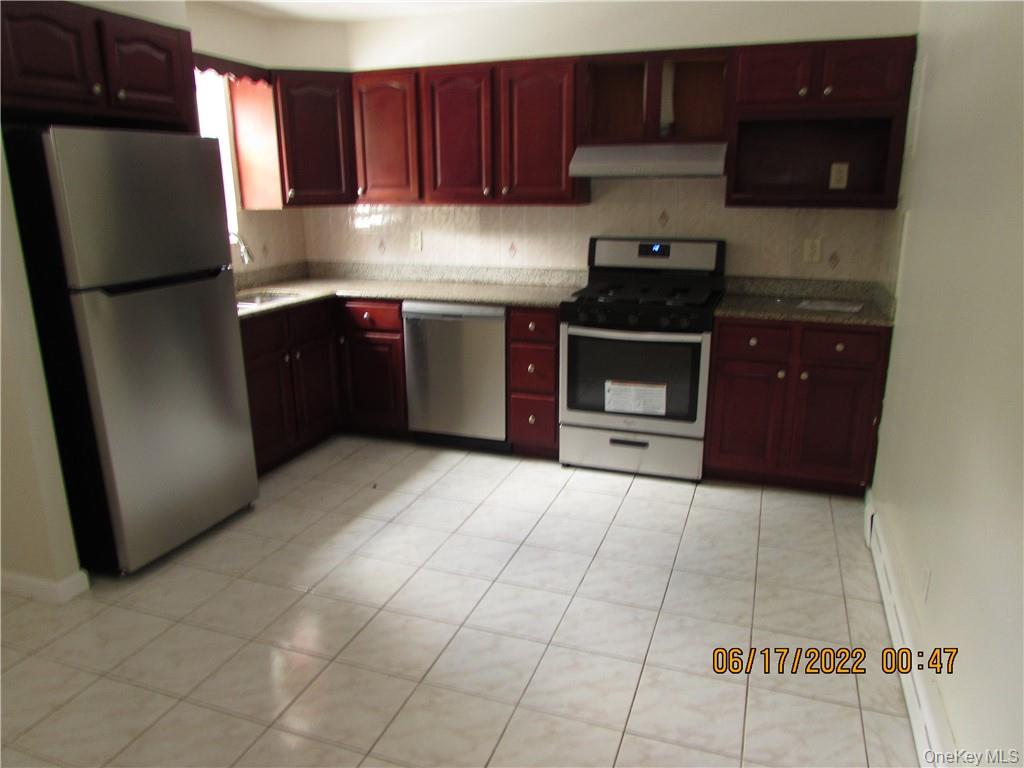 2 Leffingwell Place, New Rochelle, NY 10801