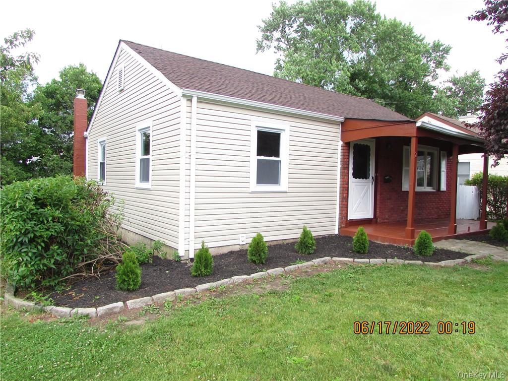 2 Leffingwell Place, New Rochelle, NY 10801