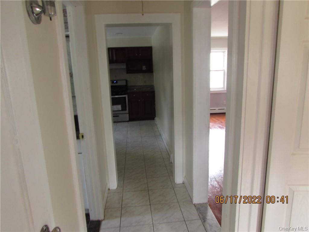 2 Leffingwell Place, New Rochelle, NY 10801