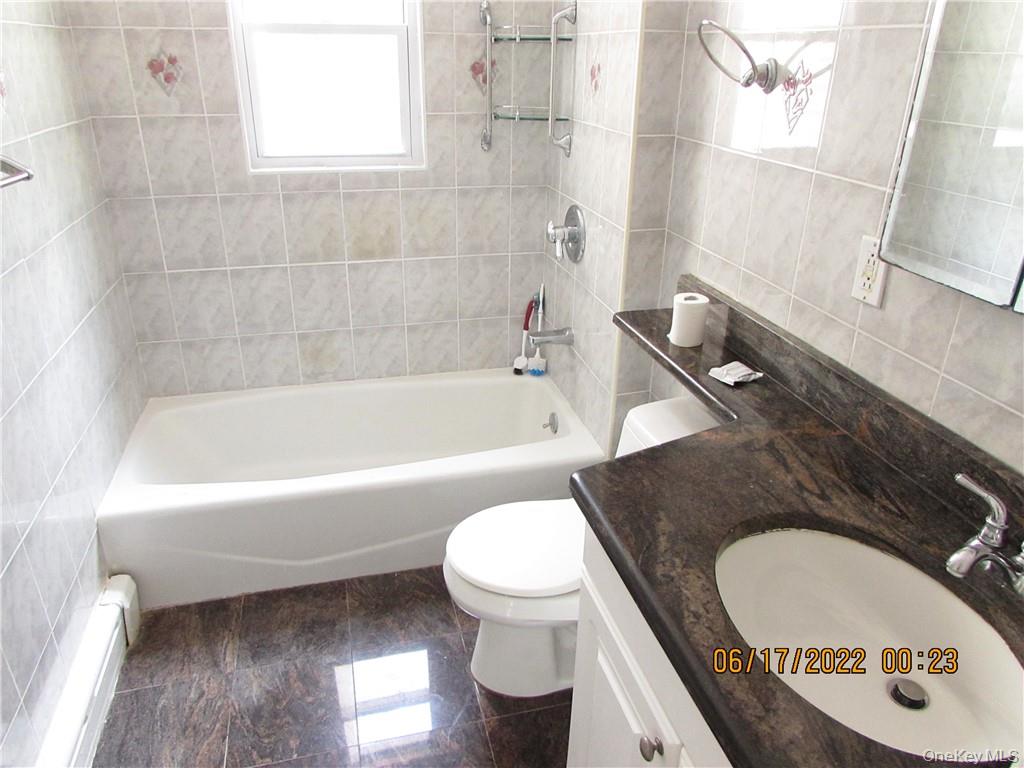 2 Leffingwell Place, New Rochelle, NY 10801