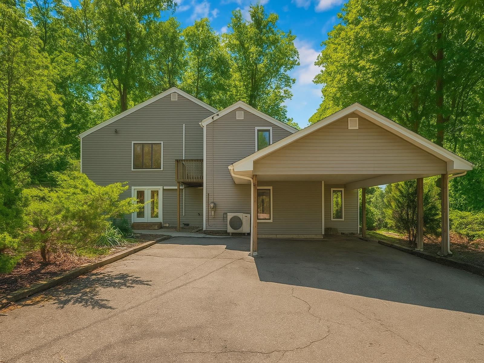 15 Park Avenue, Greenwood Lake, NY 10925