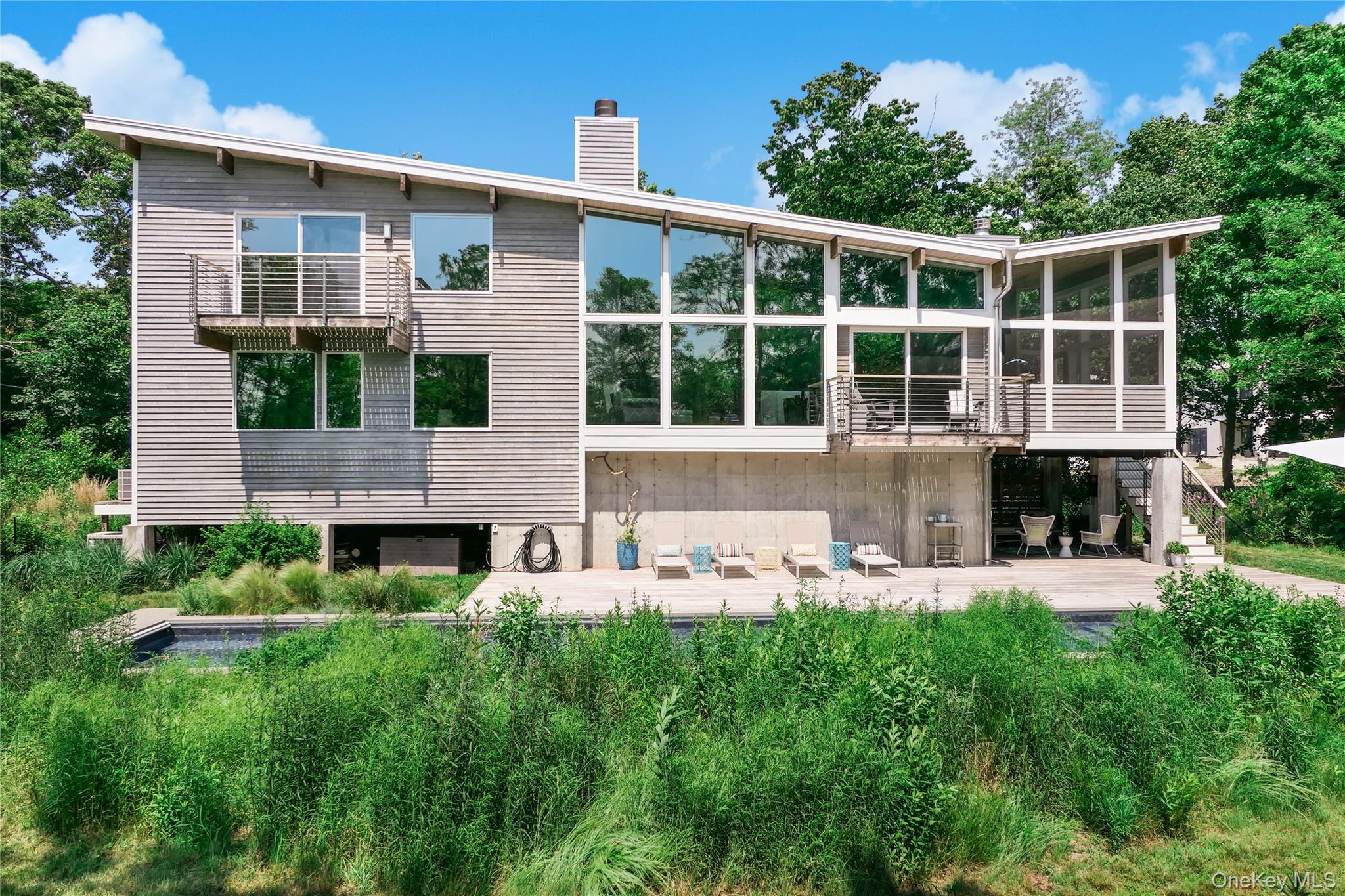 34 Old Neck Road S, Center Moriches, NY 11934