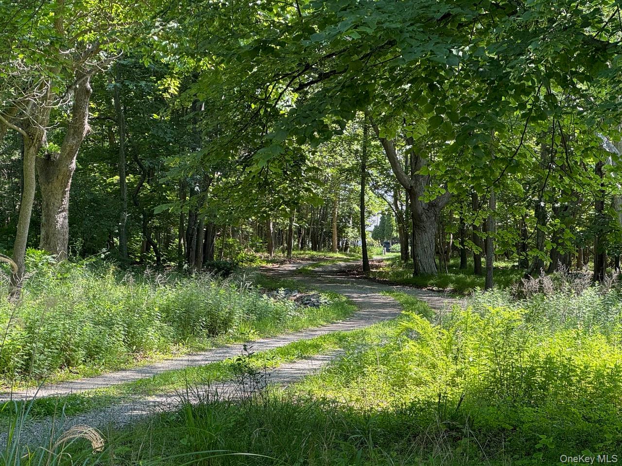 34 Old Neck Road S, Center Moriches, NY 11934