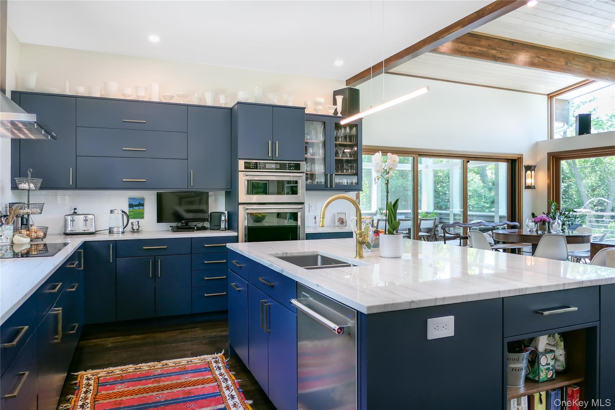 34 Old Neck Road S, Center Moriches, NY 11934