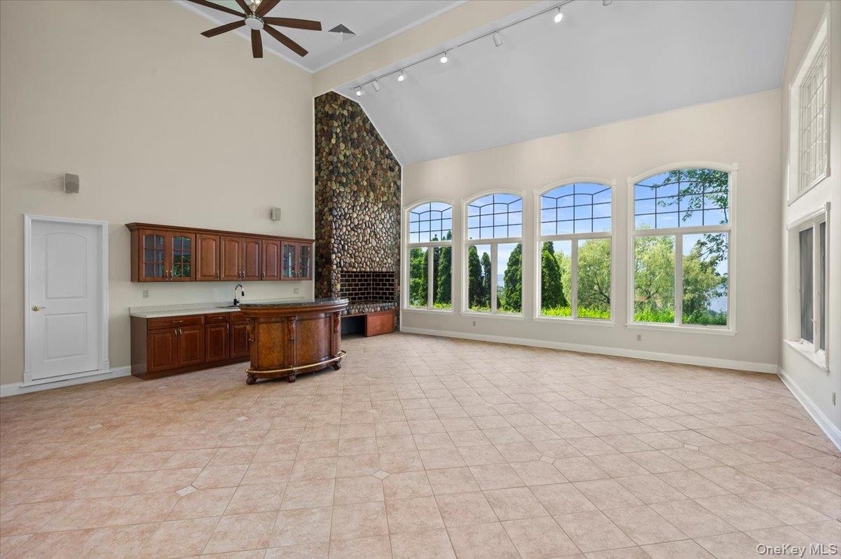 9 Gualtiere Lane, Ossining, NY 10562