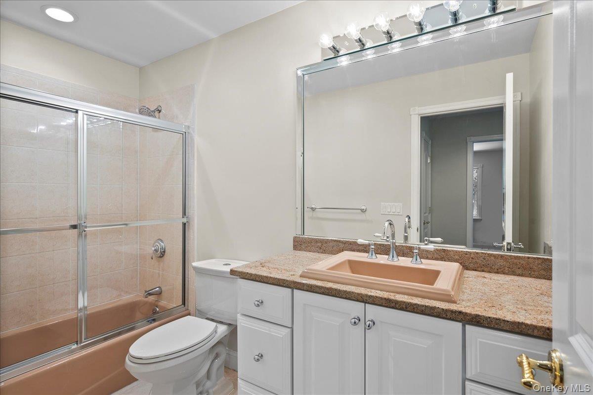 9 Gualtiere Lane, Ossining, NY 10562