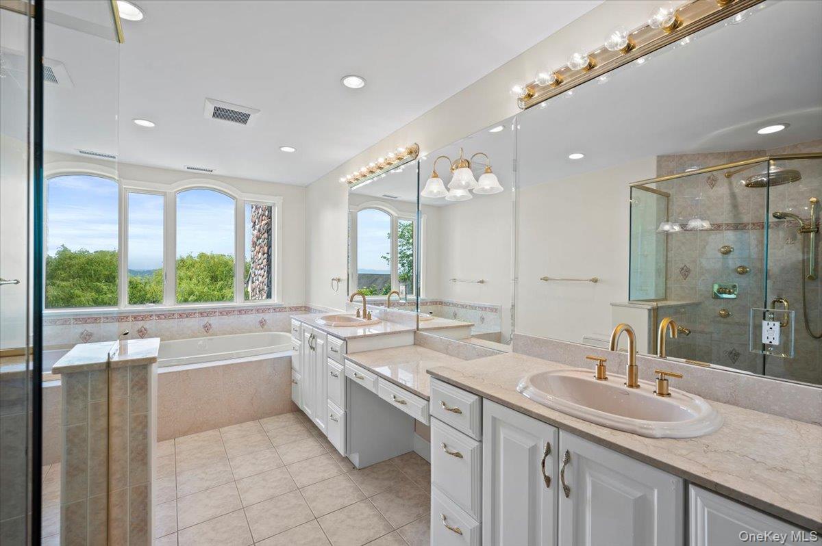 9 Gualtiere Lane, Ossining, NY 10562