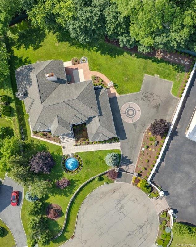 9 Gualtiere Lane, Ossining, NY 10562