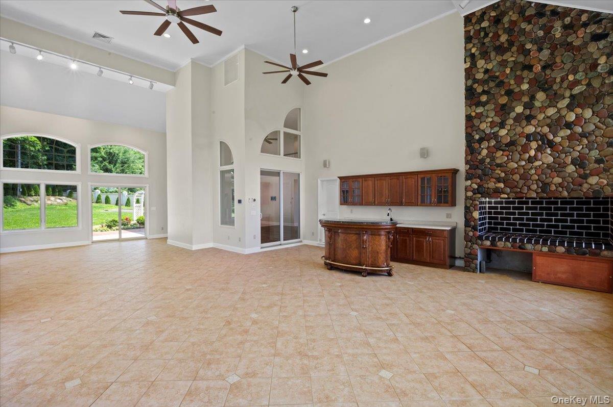 9 Gualtiere Lane, Ossining, NY 10562