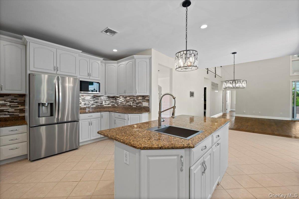 9 Gualtiere Lane, Ossining, NY 10562