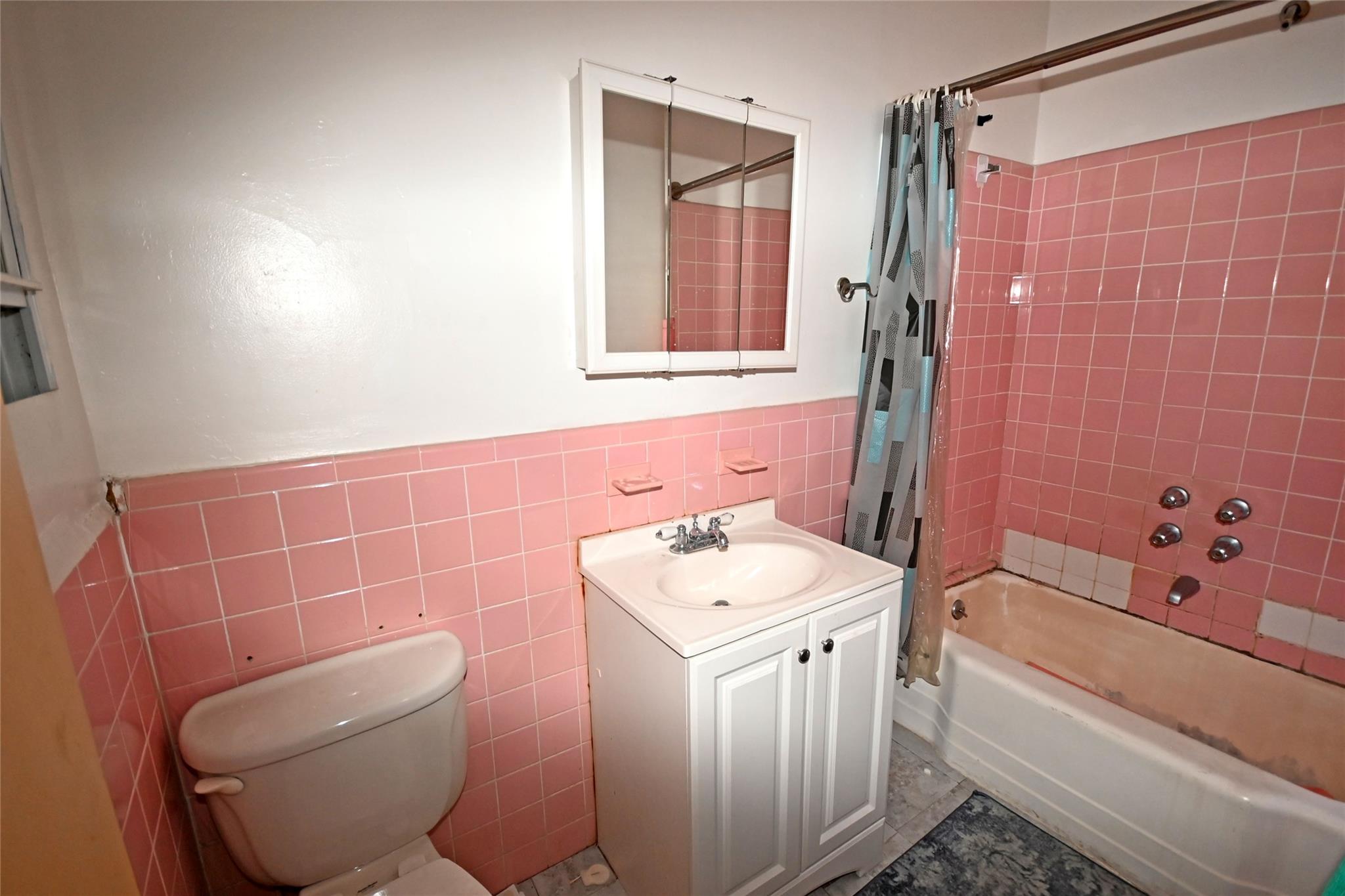 8231 Woodhaven Boulevard, Glendale, NY 11385