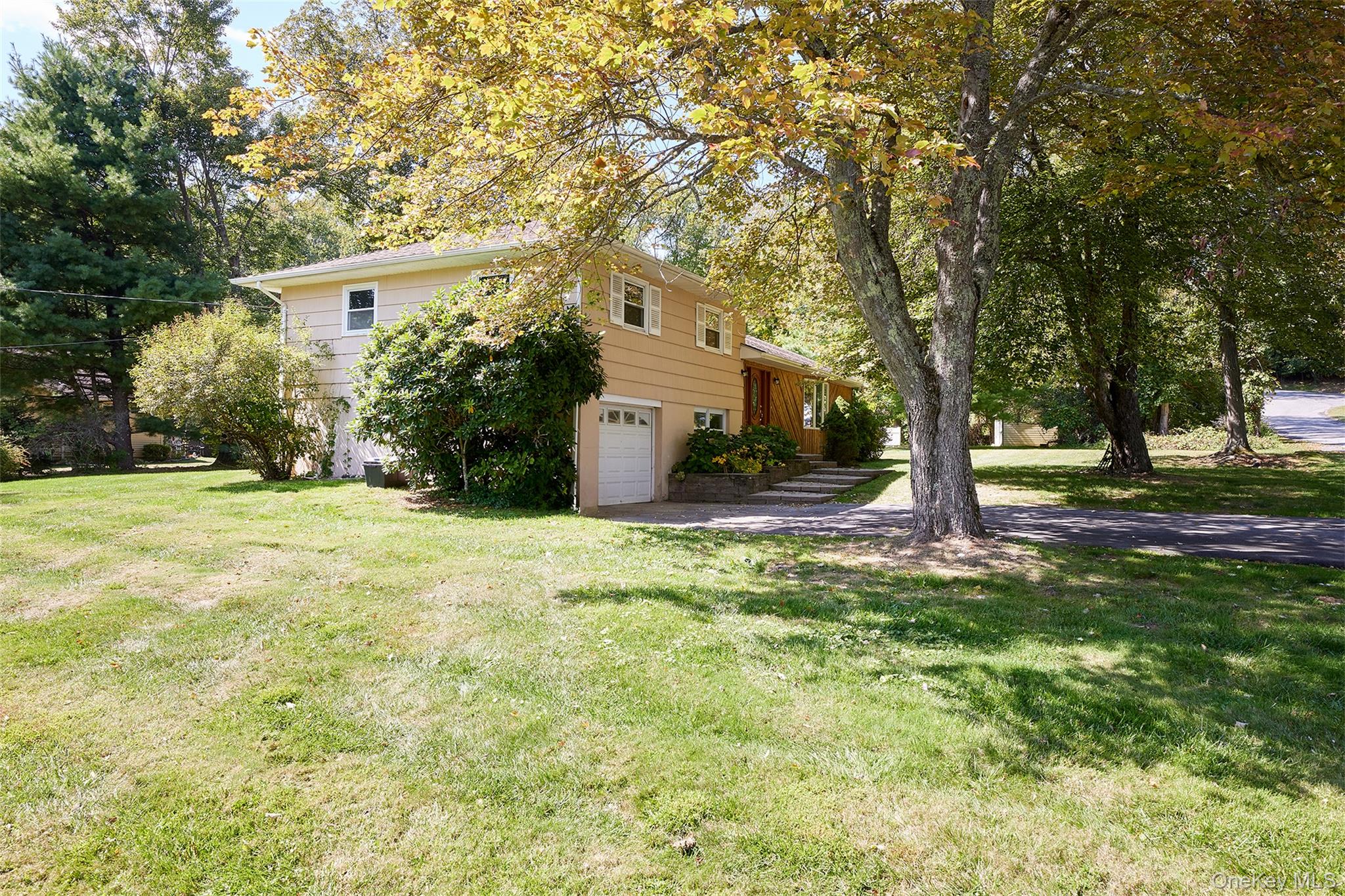 55 Pigott Road, Mahopac, NY 10541