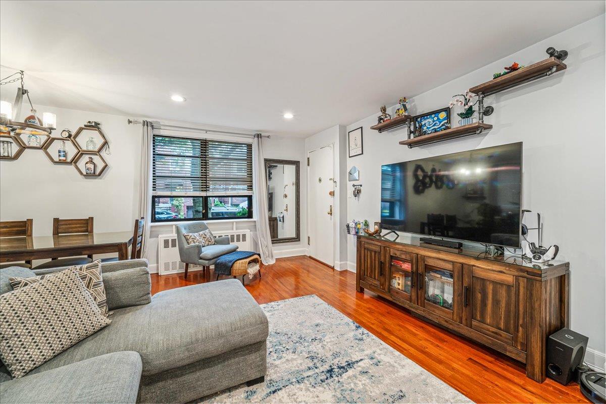 190-05 39th Avenue # 140, Flushing, NY 11358