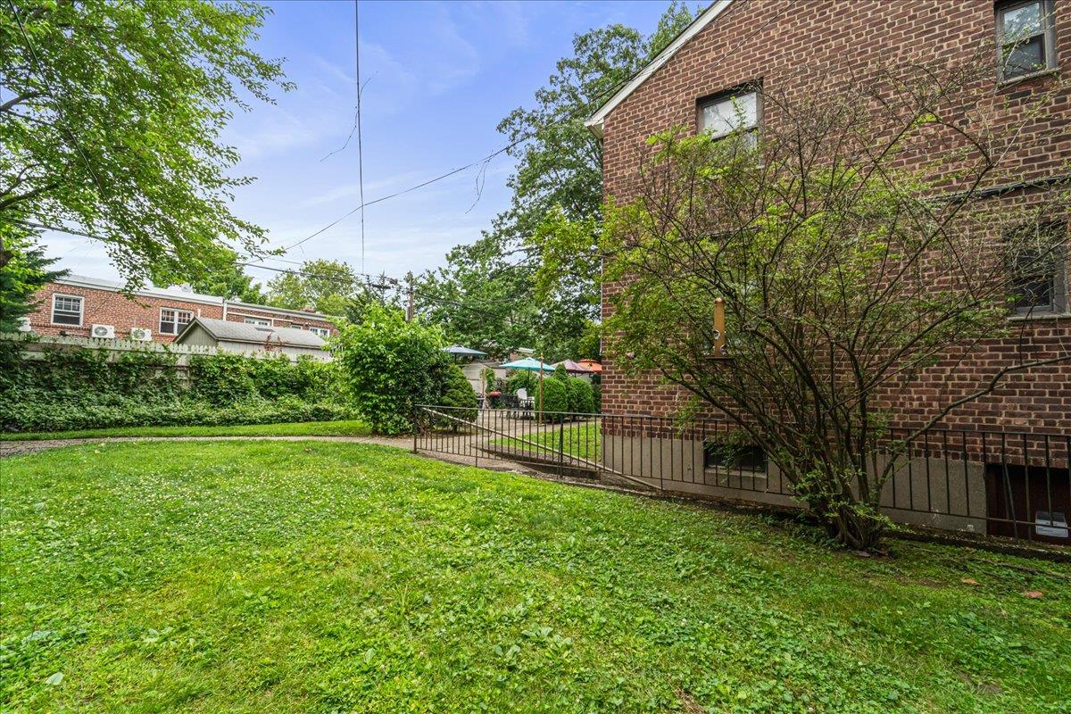 190-05 39th Avenue # 140, Flushing, NY 11358