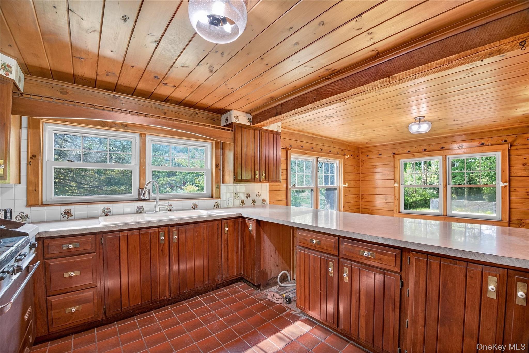 321 Spadola Lane, Pine Bush, NY 12566