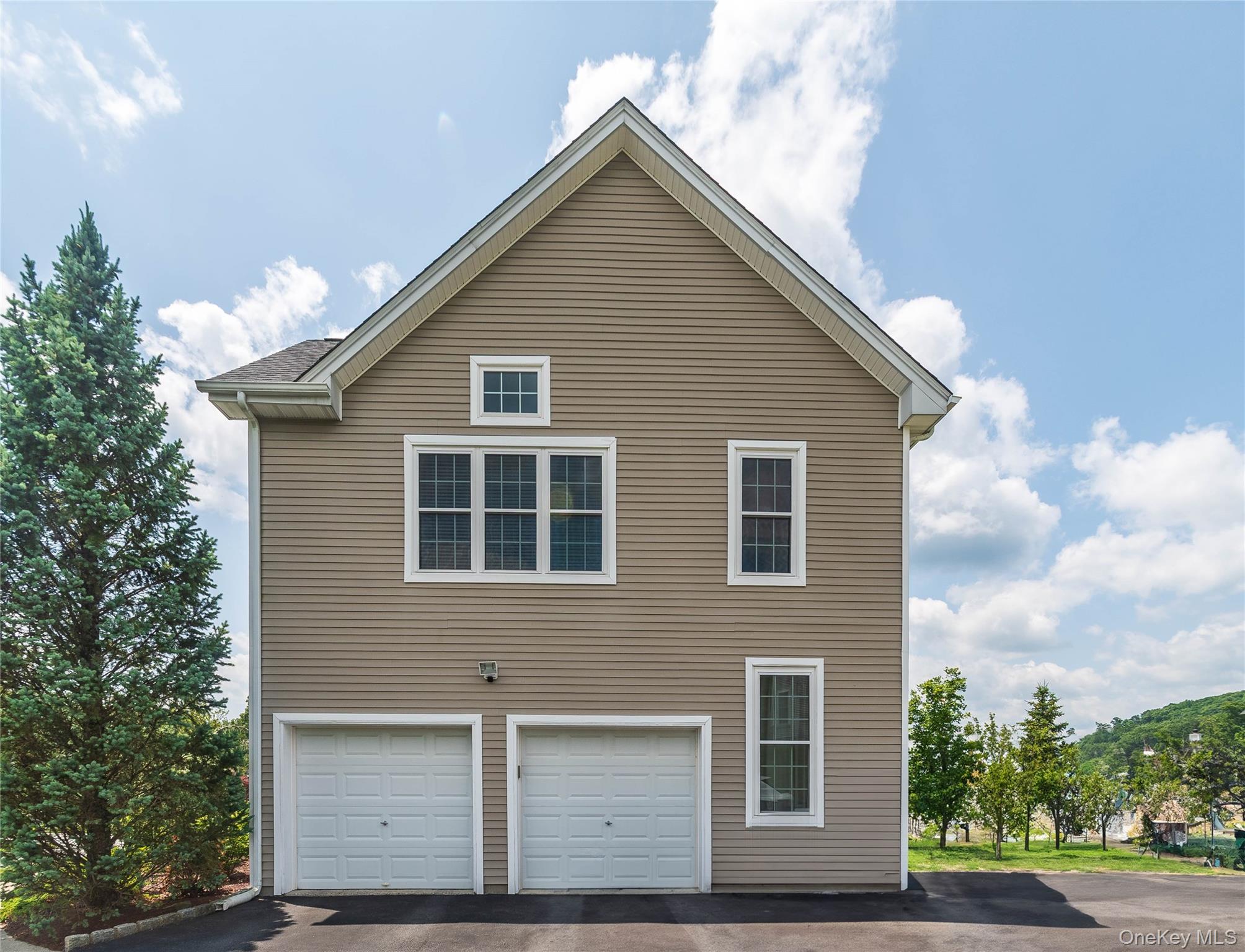 56 Heather Ridge, Highland Mills, NY 10930