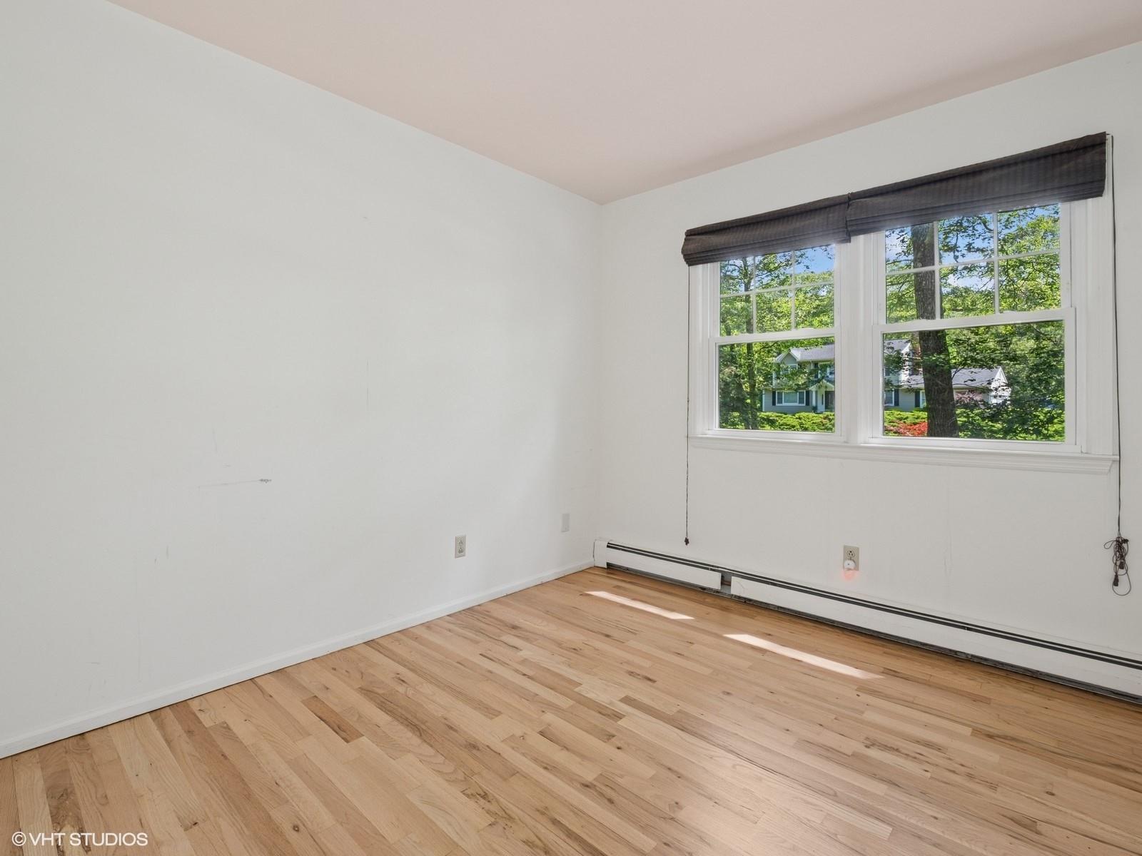 10 Silvermine Drive, South Salem, NY 10590