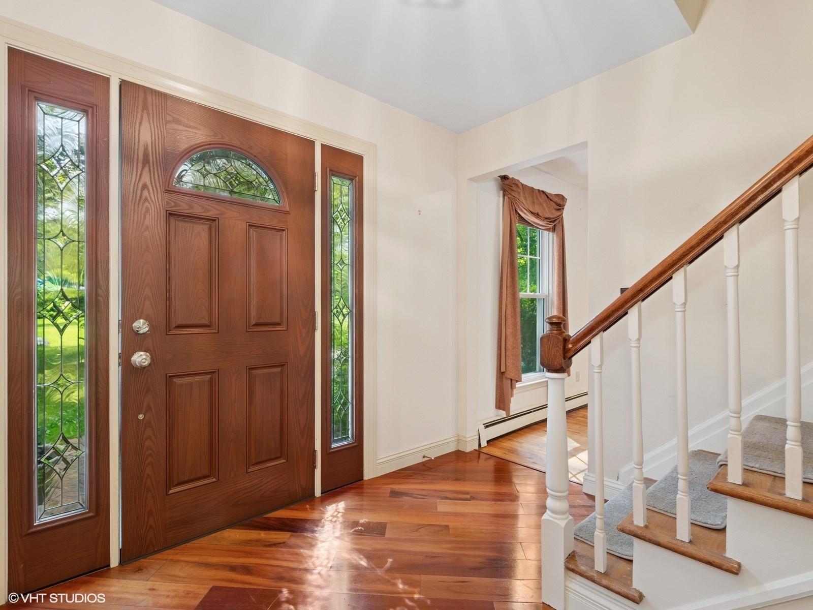 10 Silvermine Drive, South Salem, NY 10590