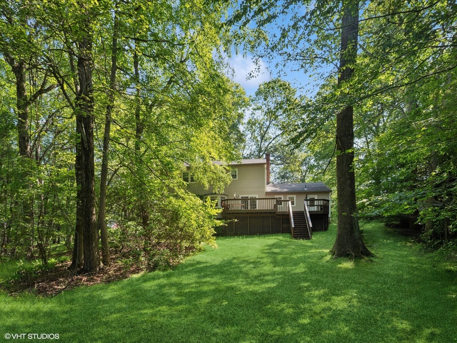 10 Silvermine Drive, South Salem, NY 10590