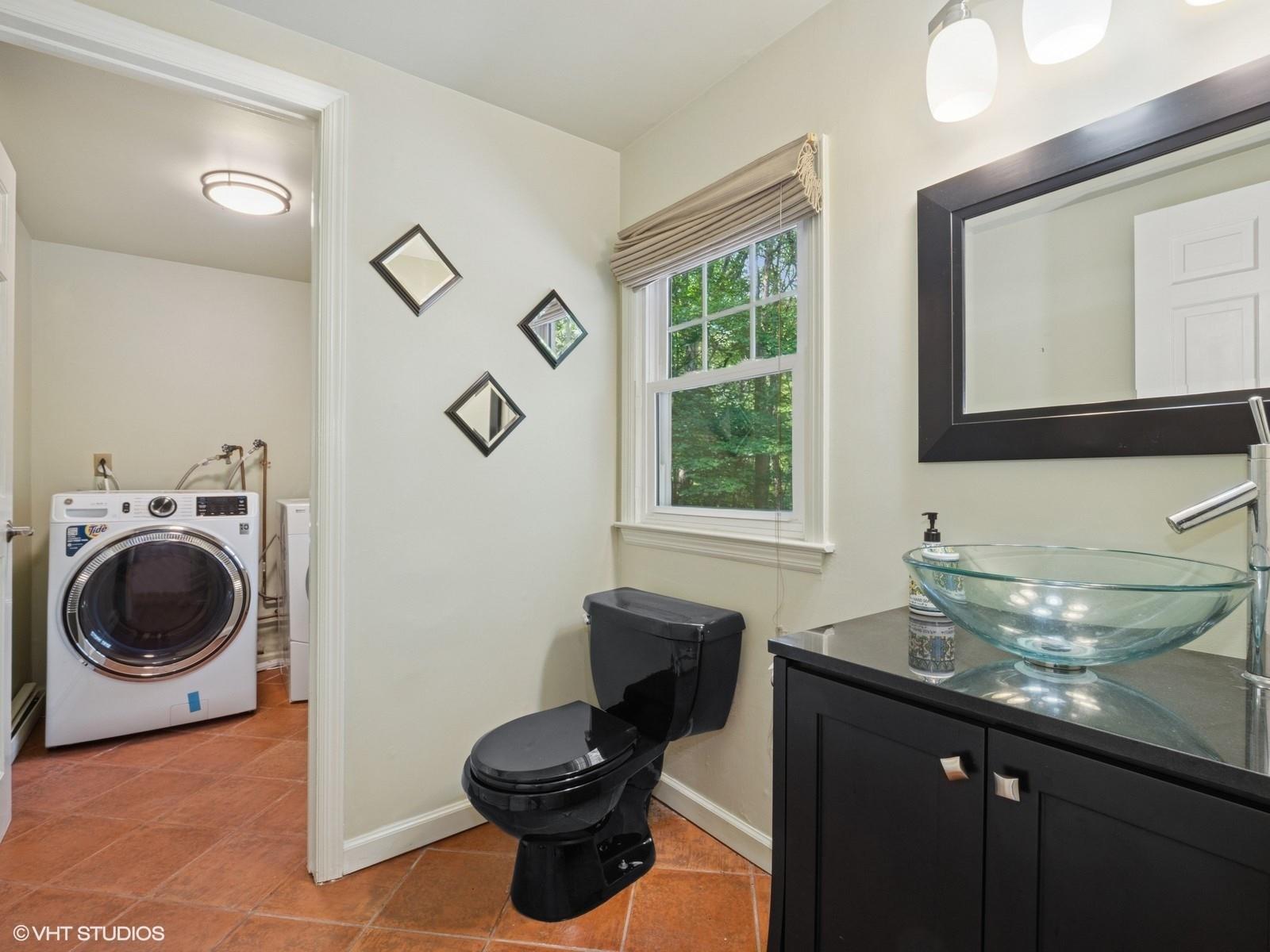 10 Silvermine Drive, South Salem, NY 10590