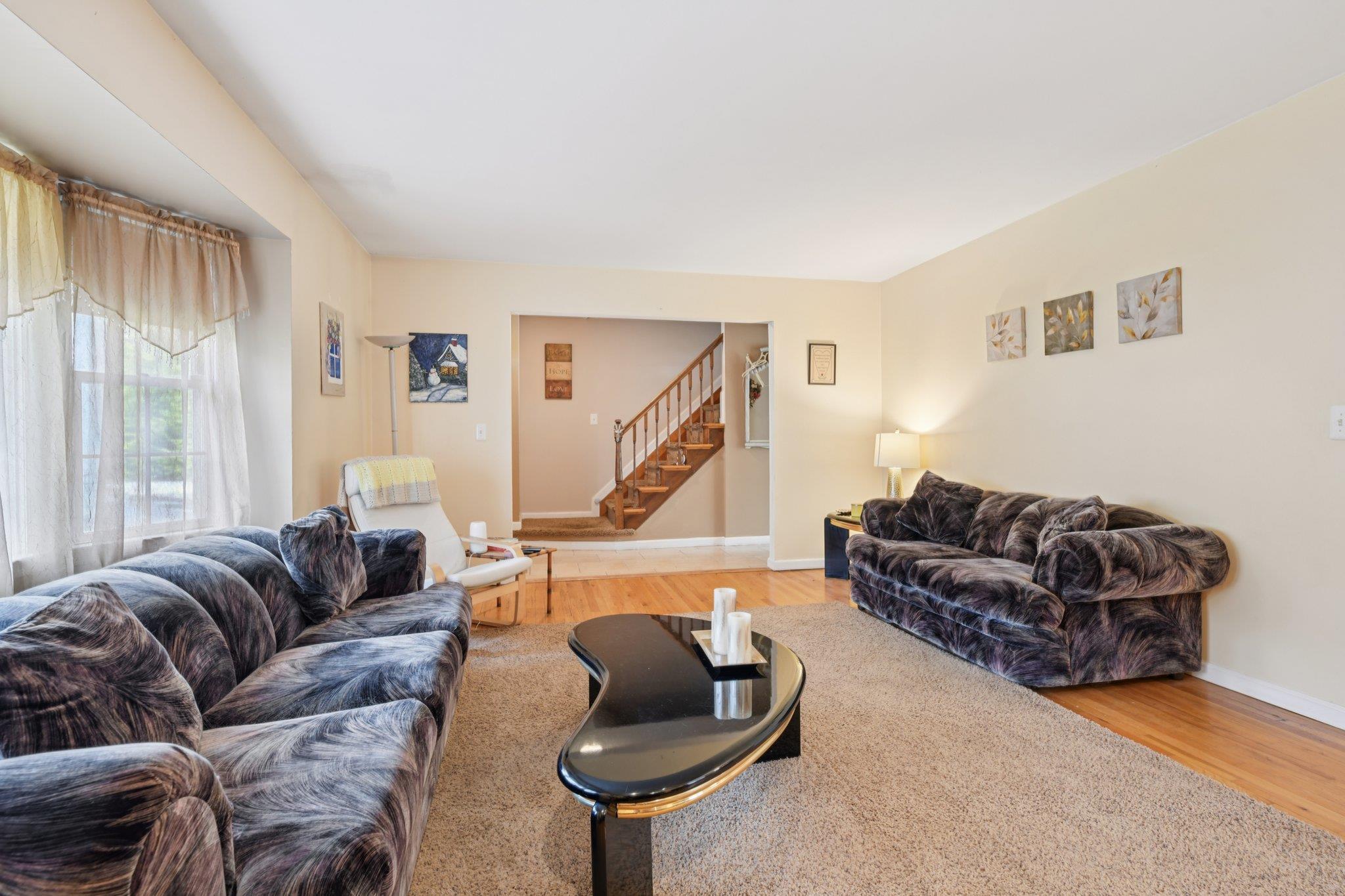 19 Sherwood Court, Ronkonkoma, NY 11779