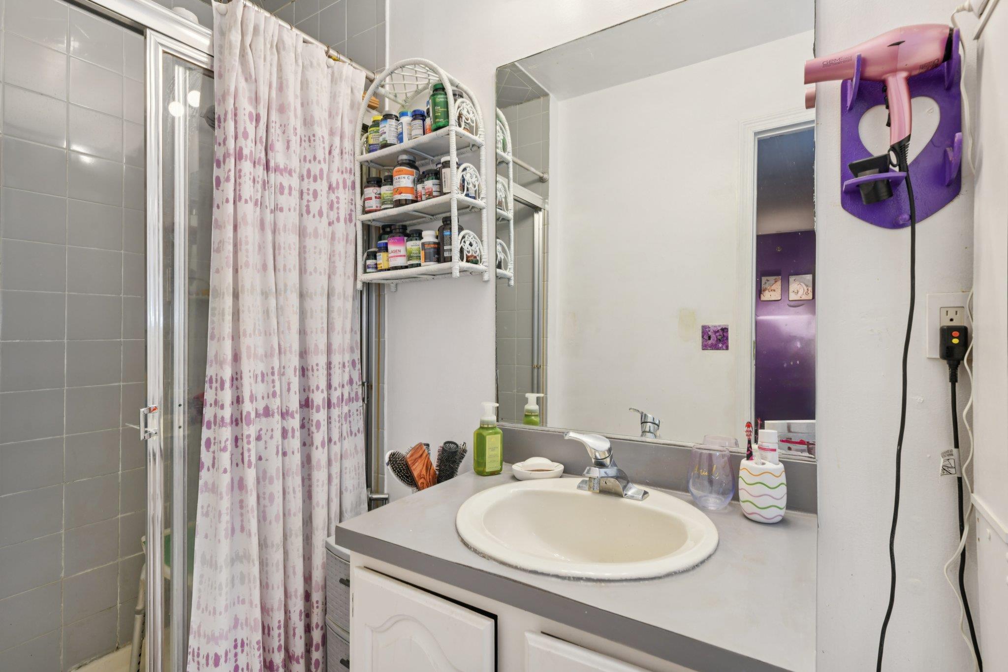 19 Sherwood Court, Ronkonkoma, NY 11779