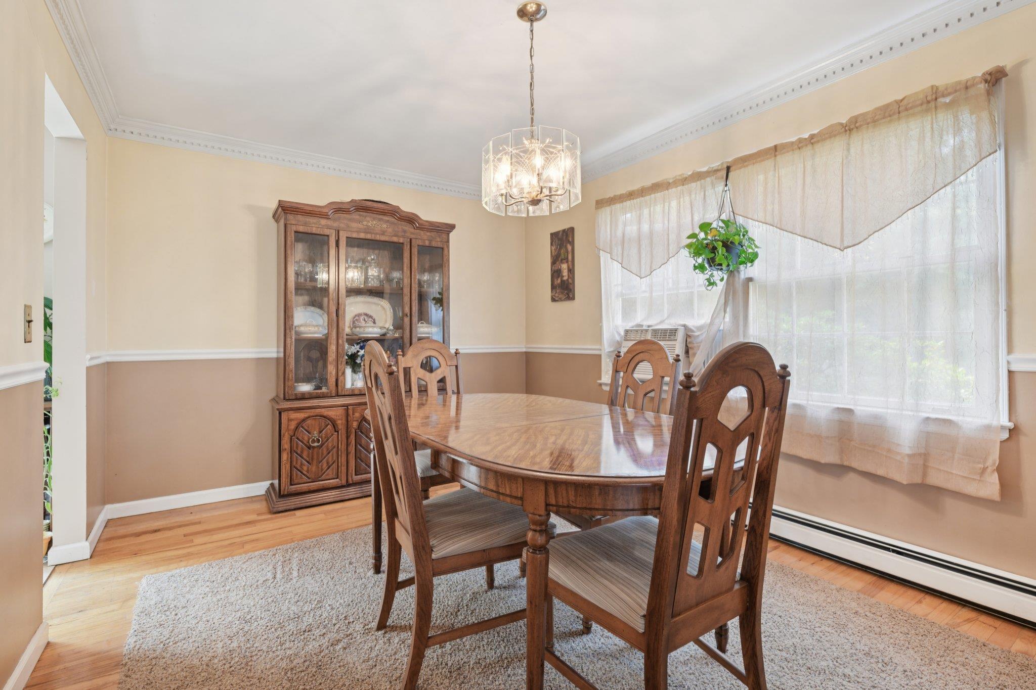 19 Sherwood Court, Ronkonkoma, NY 11779