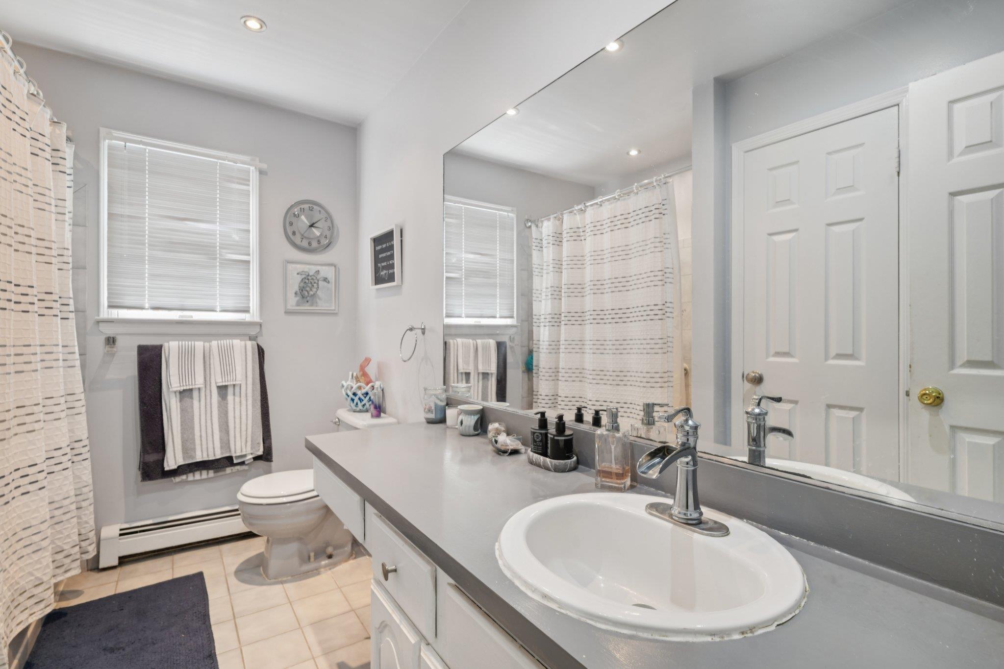 19 Sherwood Court, Ronkonkoma, NY 11779