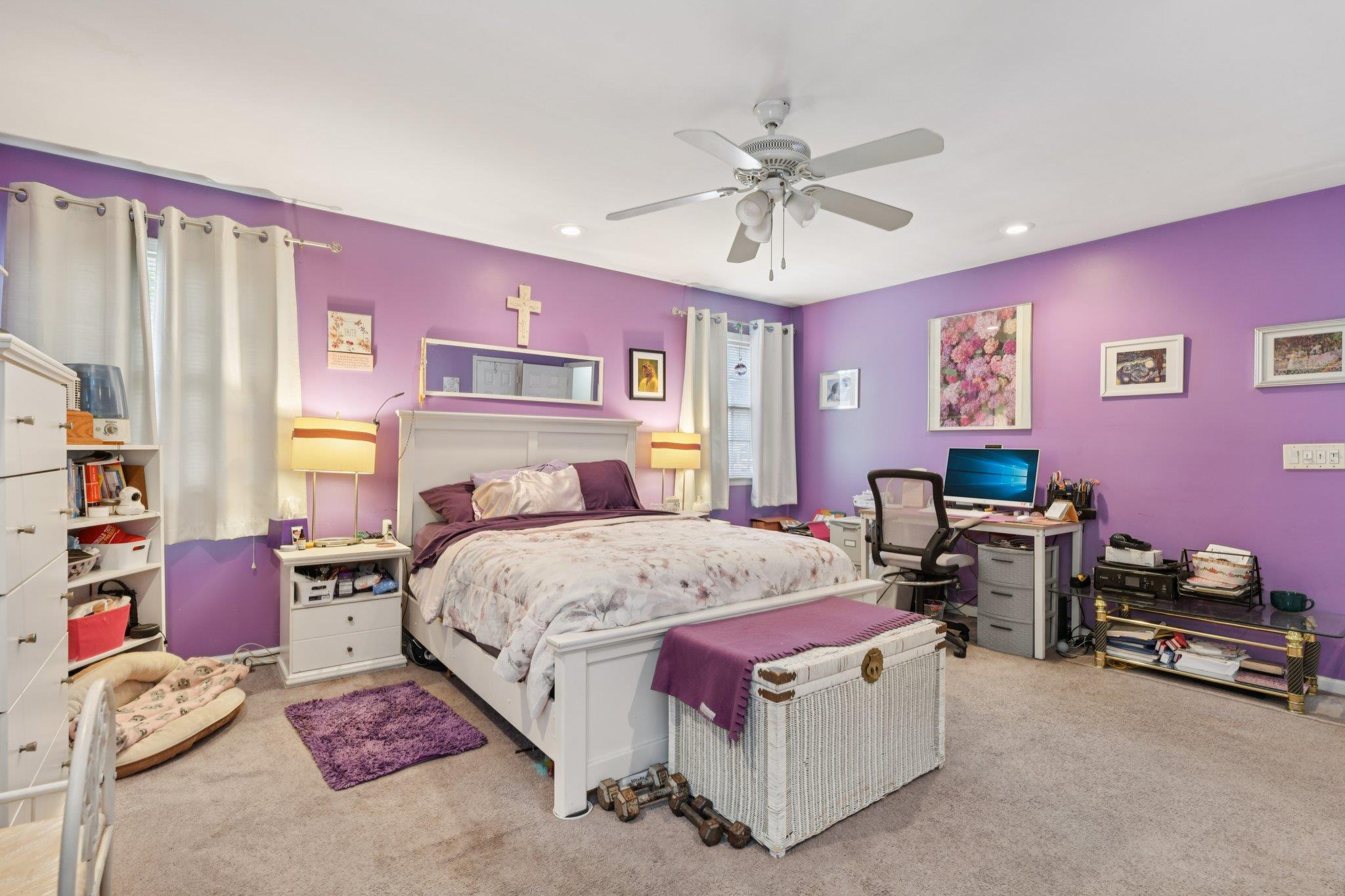 19 Sherwood Court, Ronkonkoma, NY 11779