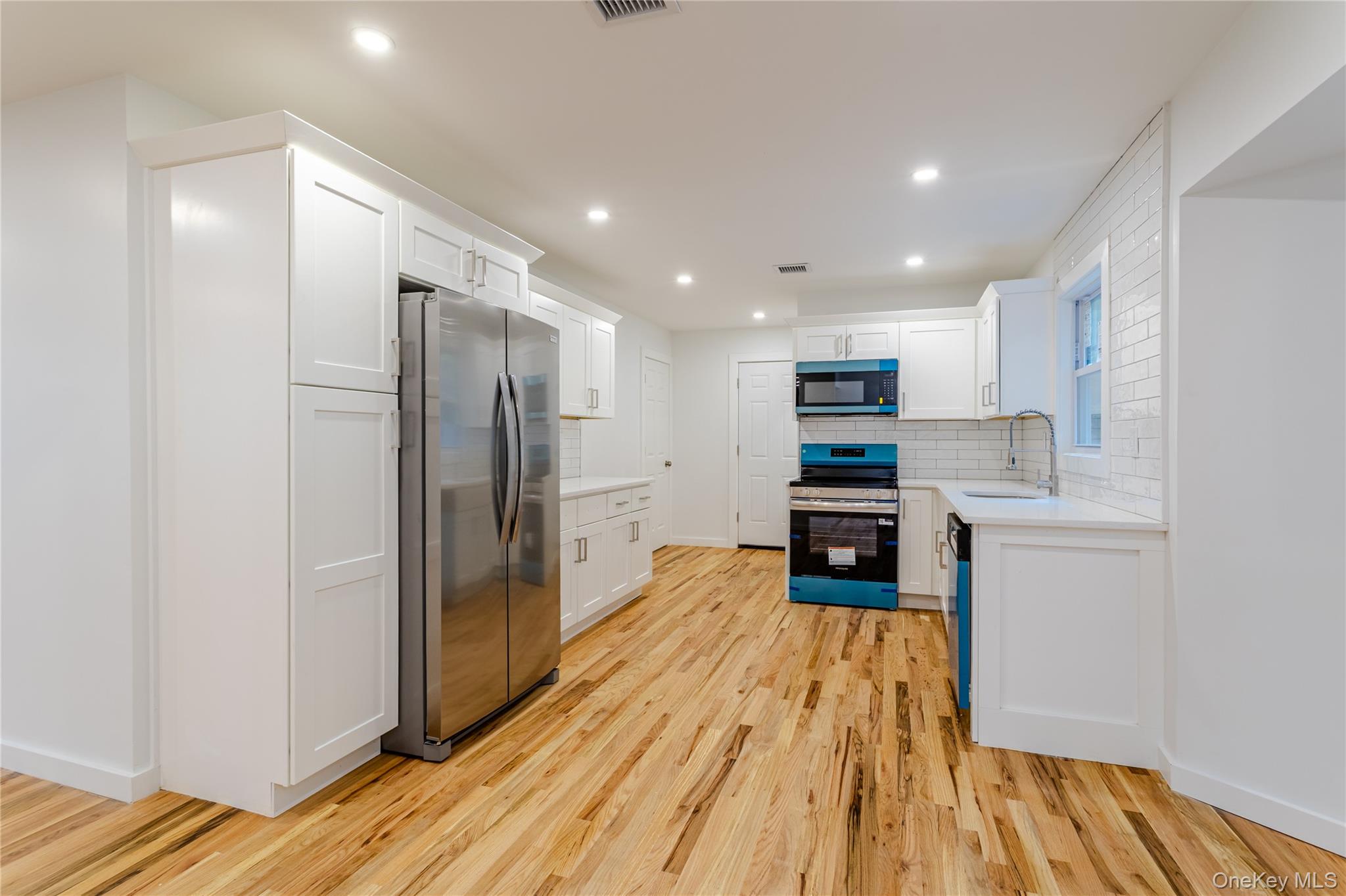 23 Waterford Drive, Wheatley Heights, NY 11798