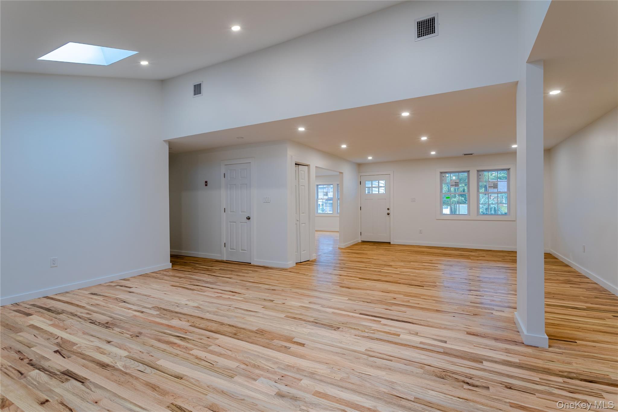 23 Waterford Drive, Wheatley Heights, NY 11798