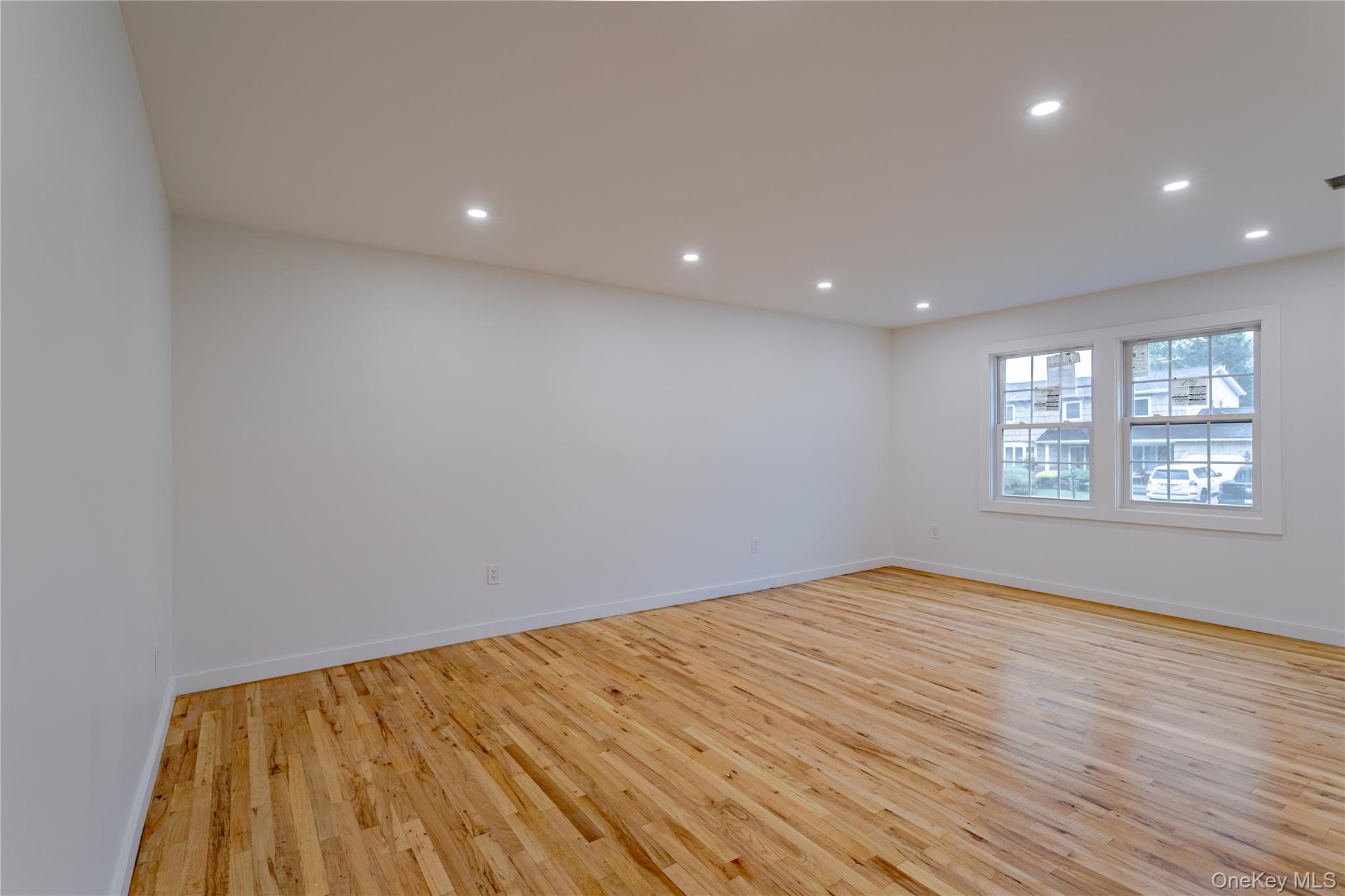 23 Waterford Drive, Wheatley Heights, NY 11798