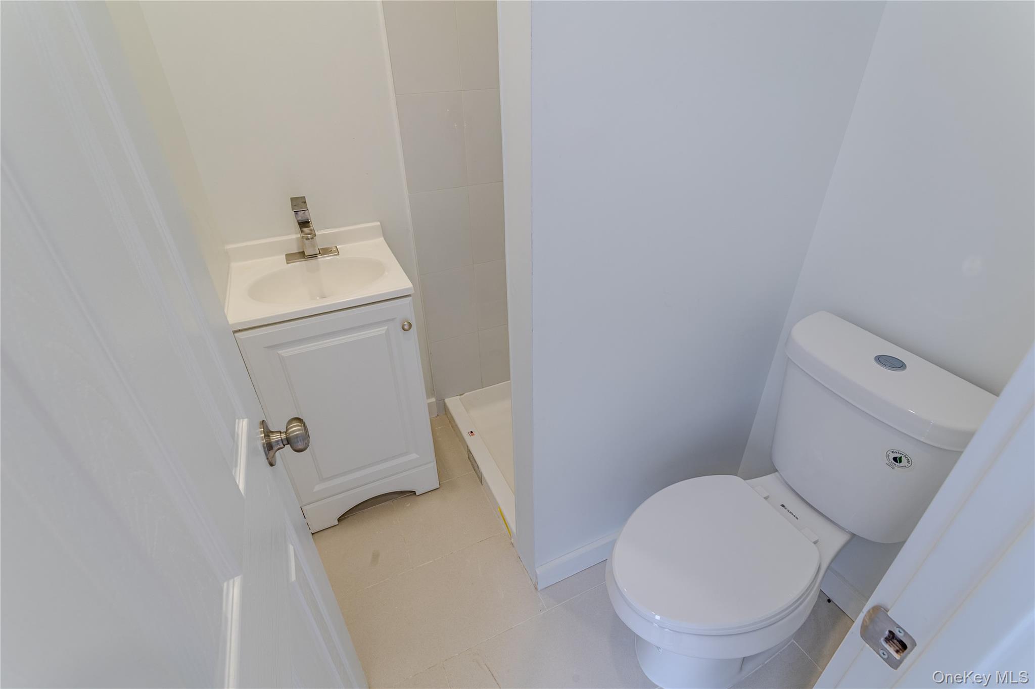 23 Waterford Drive, Wheatley Heights, NY 11798