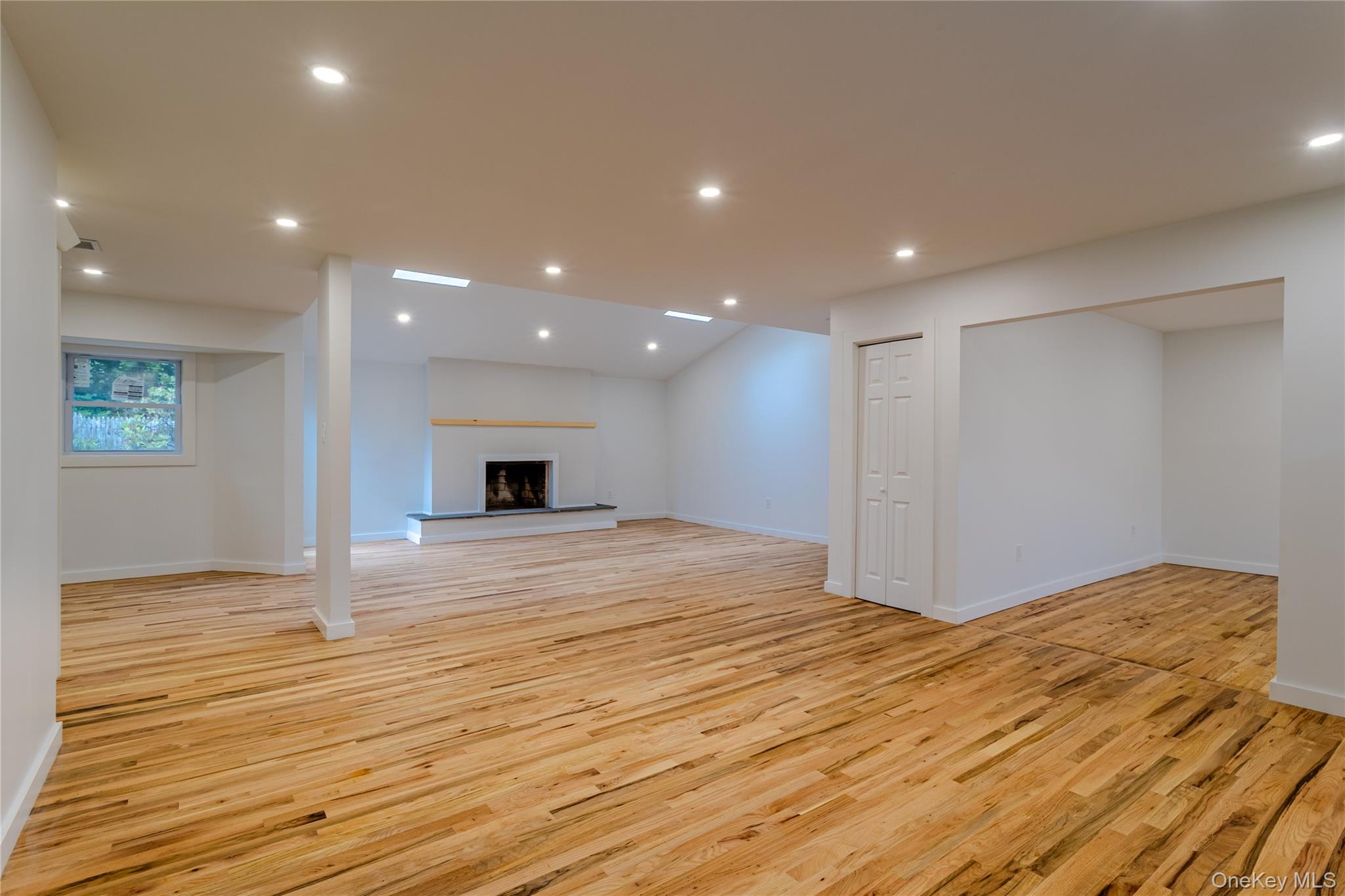 23 Waterford Drive, Wheatley Heights, NY 11798