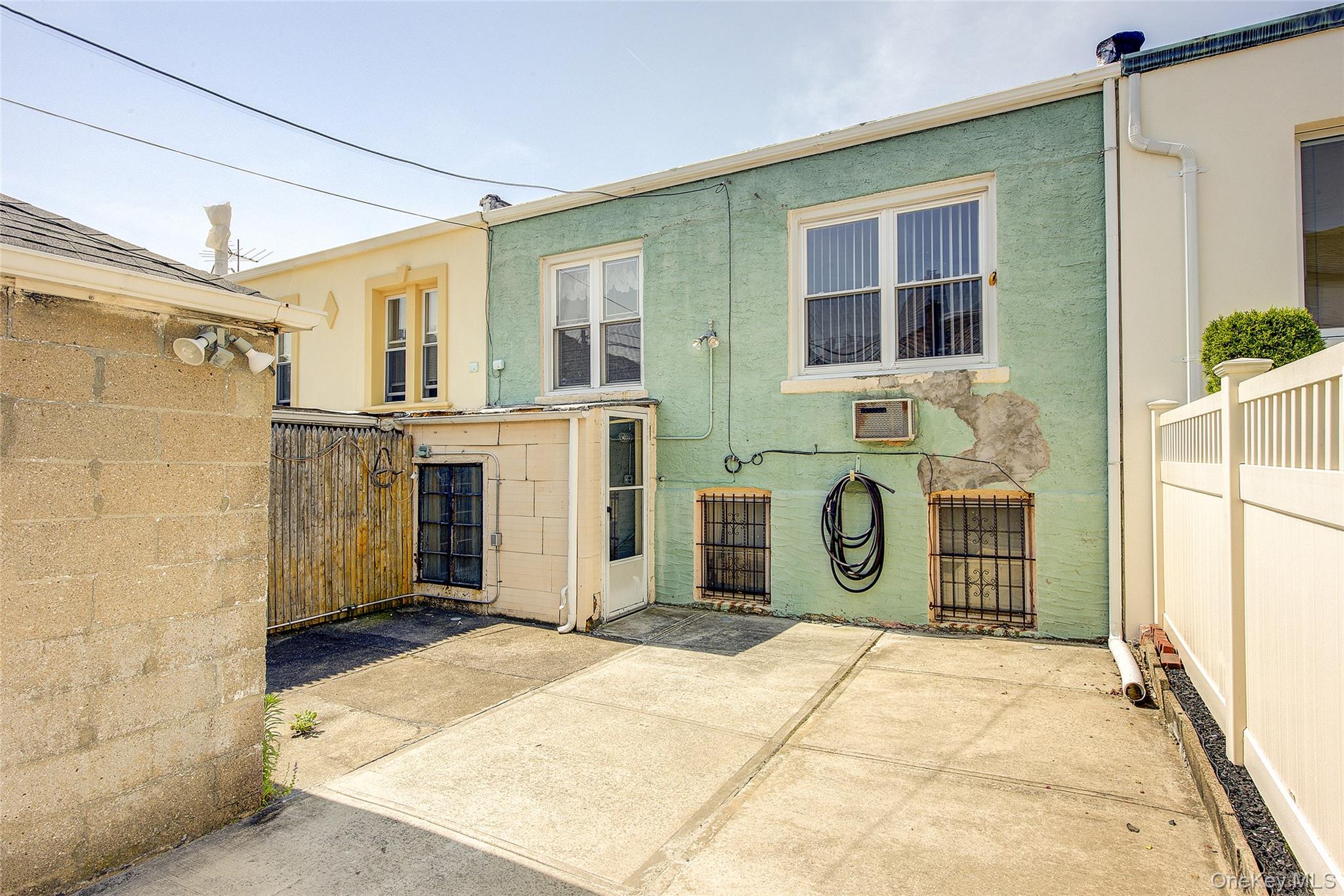 82-91 Caldwell Avenue, Middle Village, NY 11379