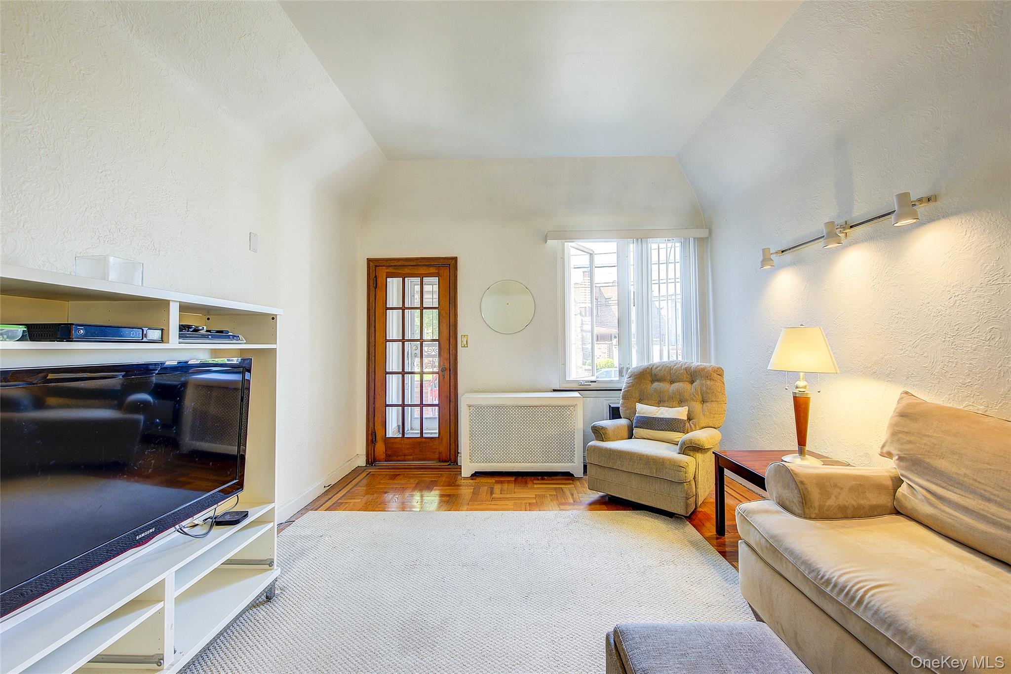 82-91 Caldwell Avenue, Middle Village, NY 11379