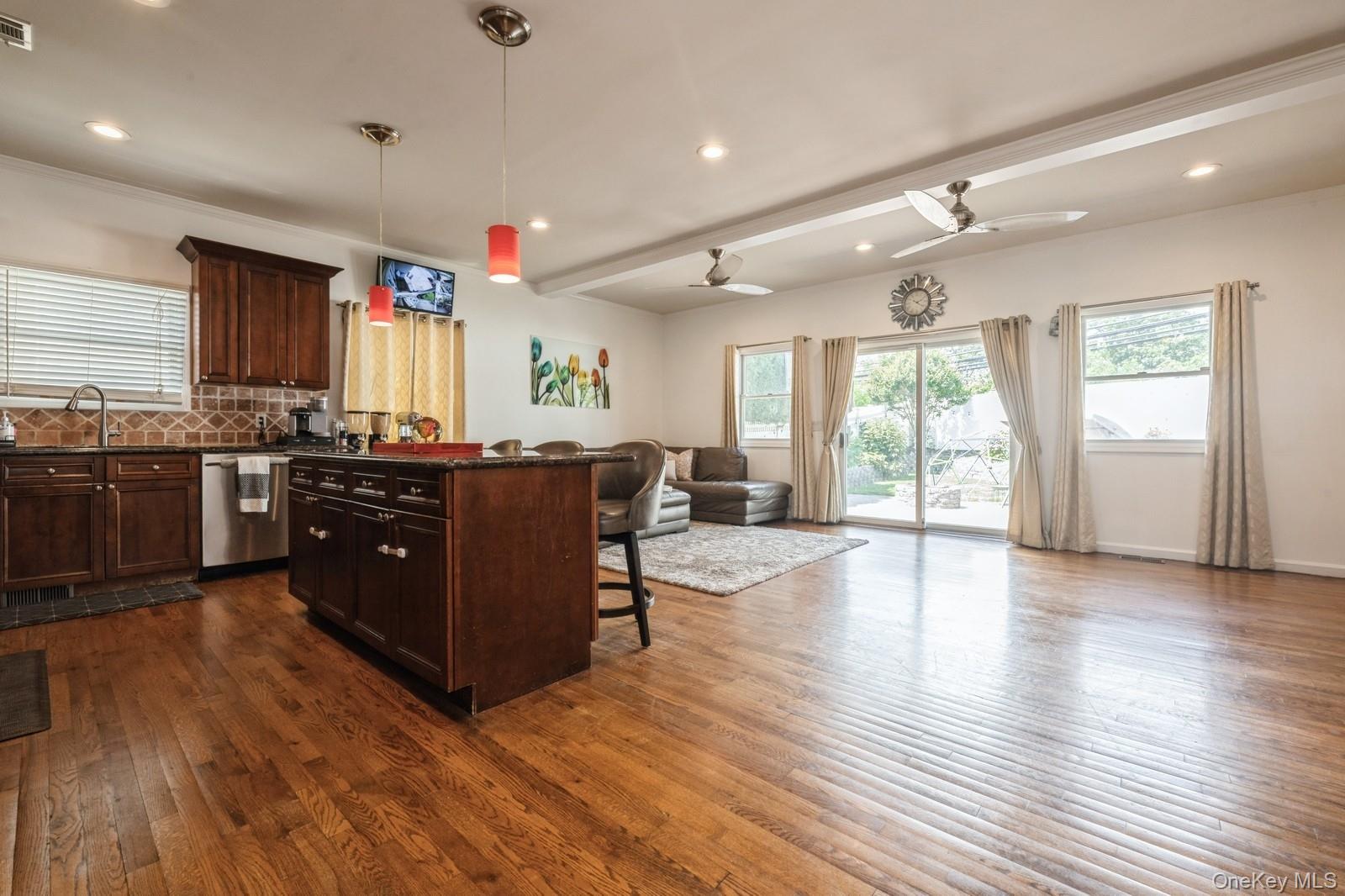 198 Central Avenue, Bethpage, NY 11714