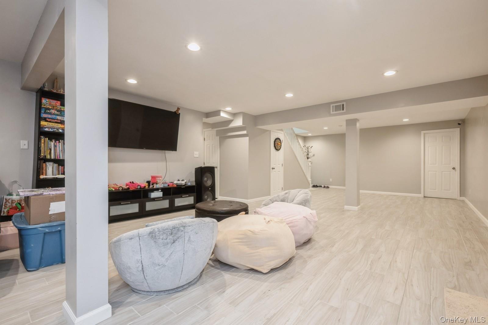 198 Central Avenue, Bethpage, NY 11714