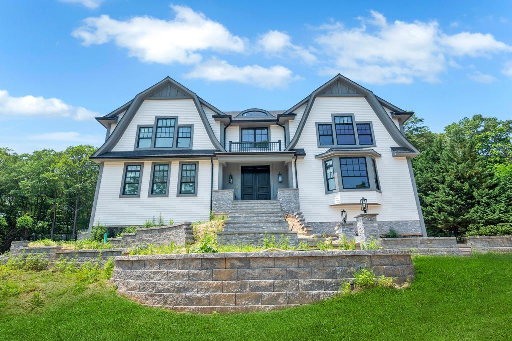 589 Old Bridge Road, Northport, NY 11768