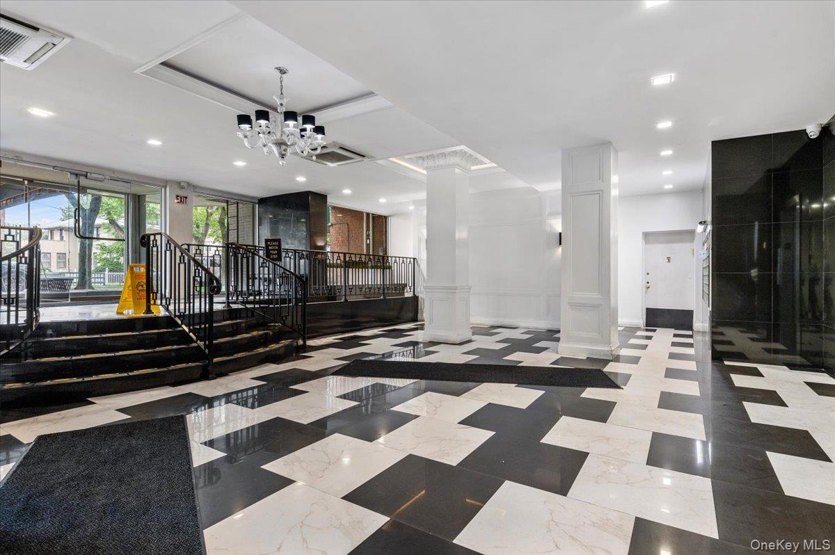 833 Central Avenue # 3M, Far Rockaway, NY 11691