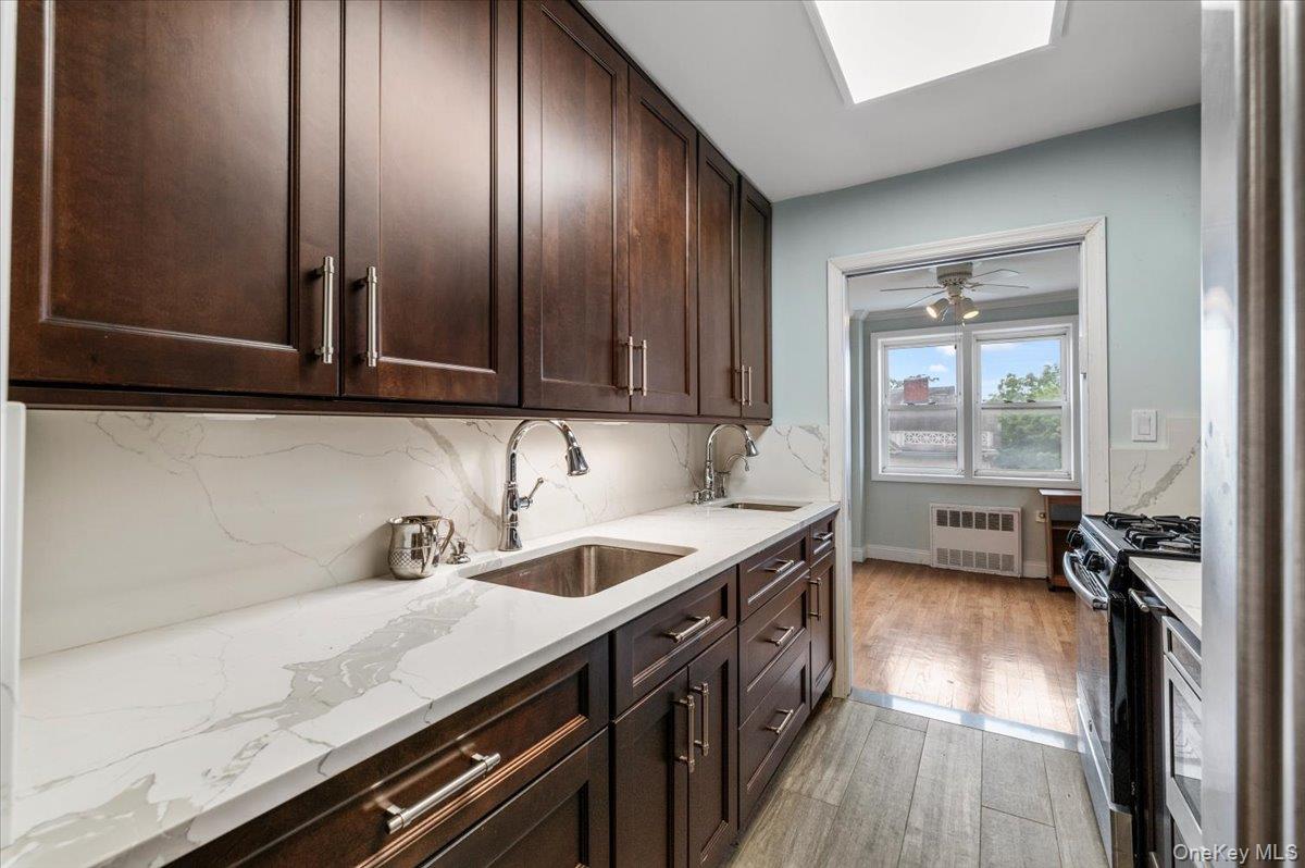 833 Central Avenue # 3M, Far Rockaway, NY 11691