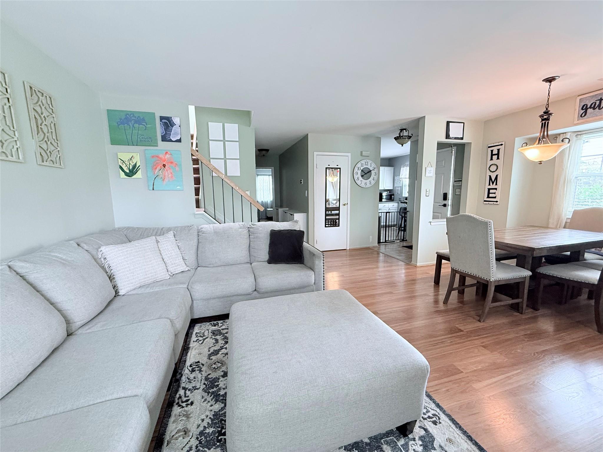 5 Petersen Court # 5, West Babylon, NY 11704