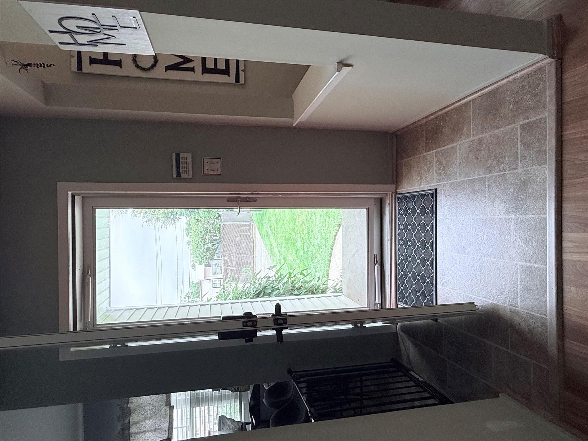 5 Petersen Court # 5, West Babylon, NY 11704