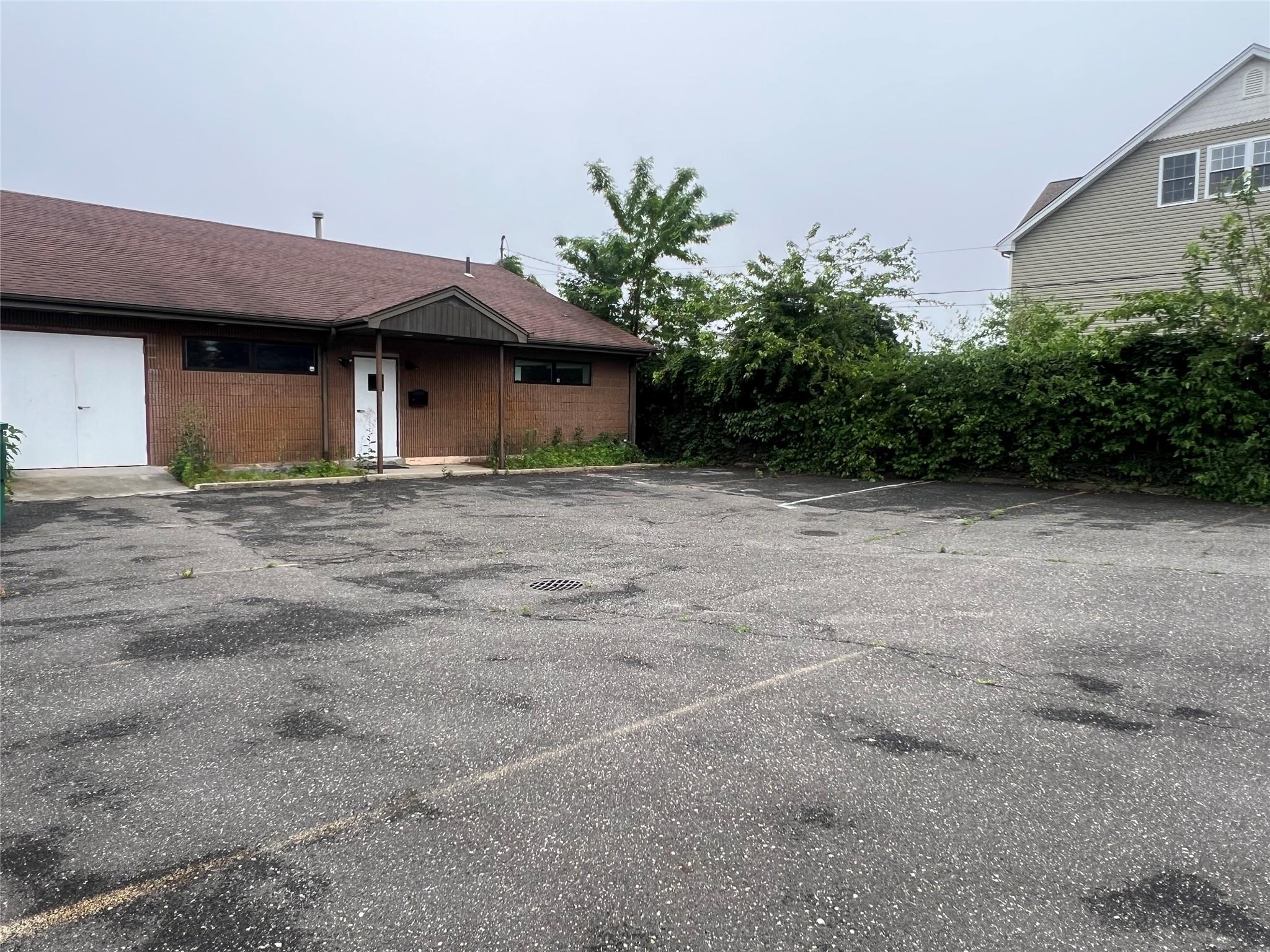 190 Margaretta Avenue, Massapequa, NY 11758