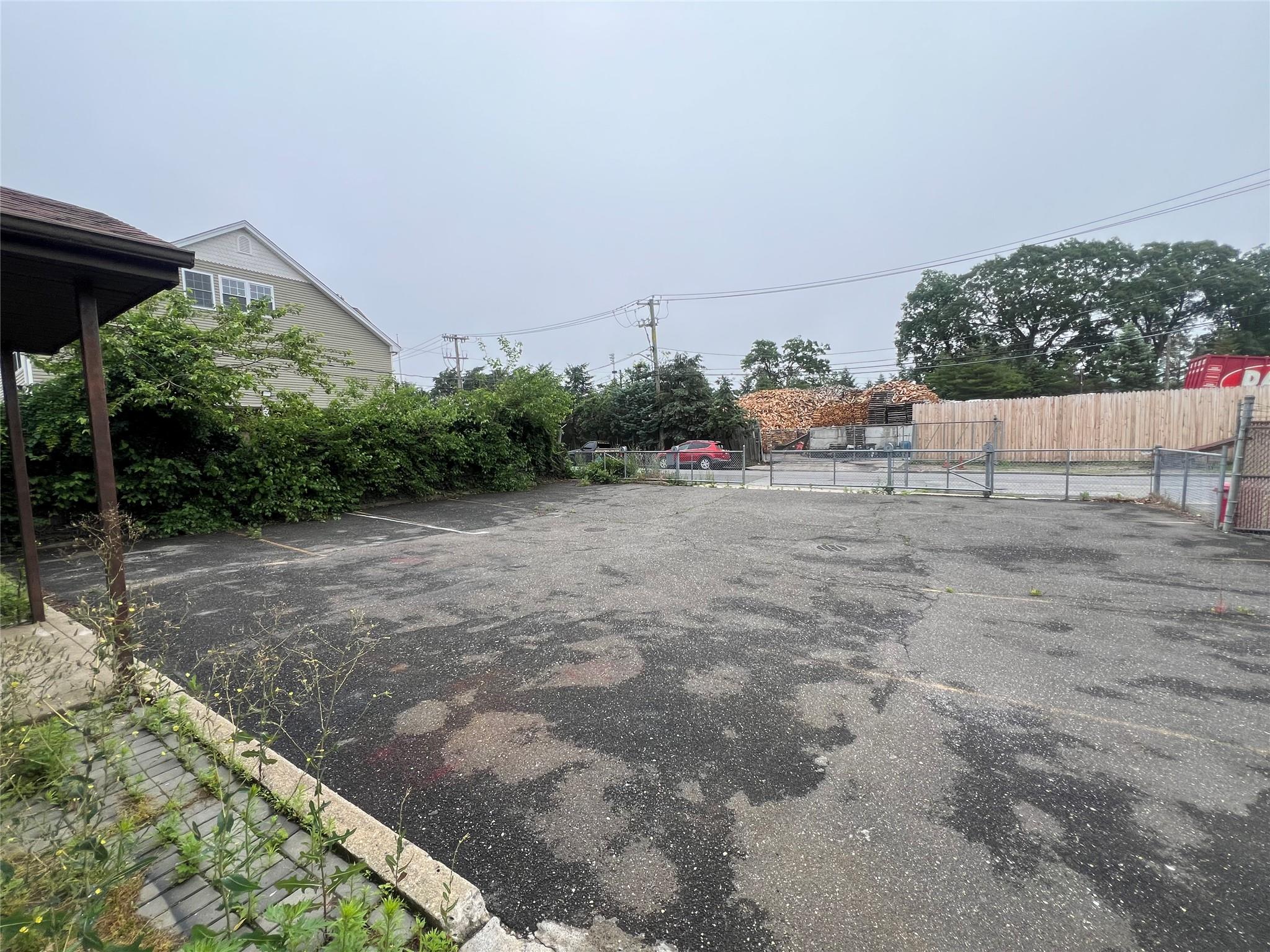 190 Margaretta Avenue, Massapequa, NY 11758