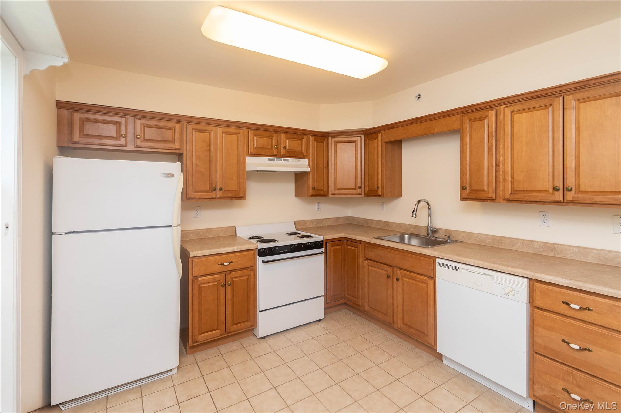 74 Aveonis Court, Fishkill, NY 12524