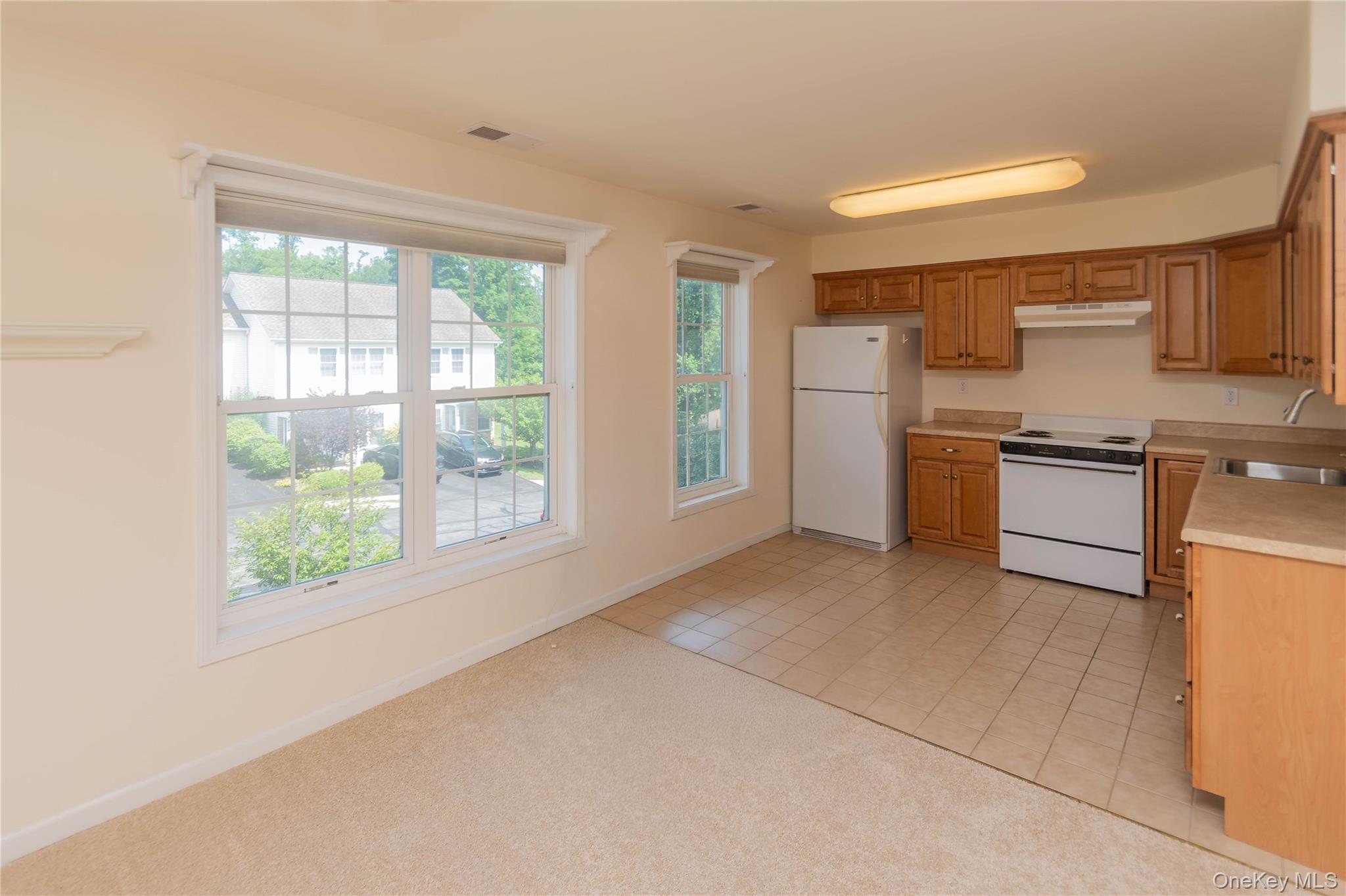 74 Aveonis Court, Fishkill, NY 12524